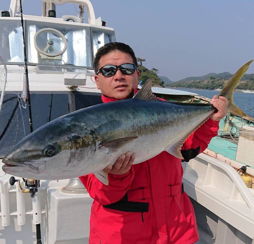 五島遊漁船MANA　山口孝幸　春マサ